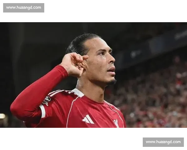 费迪南德力挺 19 岁约罗:他已超越同期范戴克